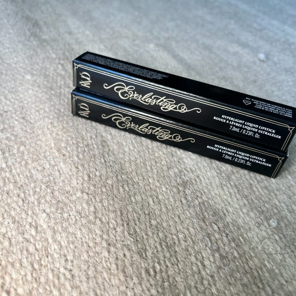 Kat Von D KVD Everlasting Hyperlight Liquid Lipstick - Picture 3 of 4